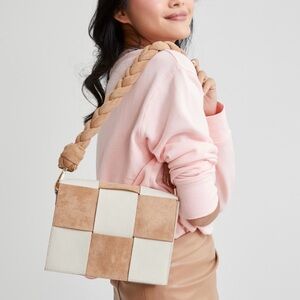 Shiraleah Verona Tan and Cream Woven Women's Bag